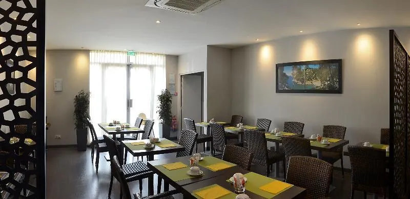 Hotel Terminus Saint-Charles Marseille 3*,