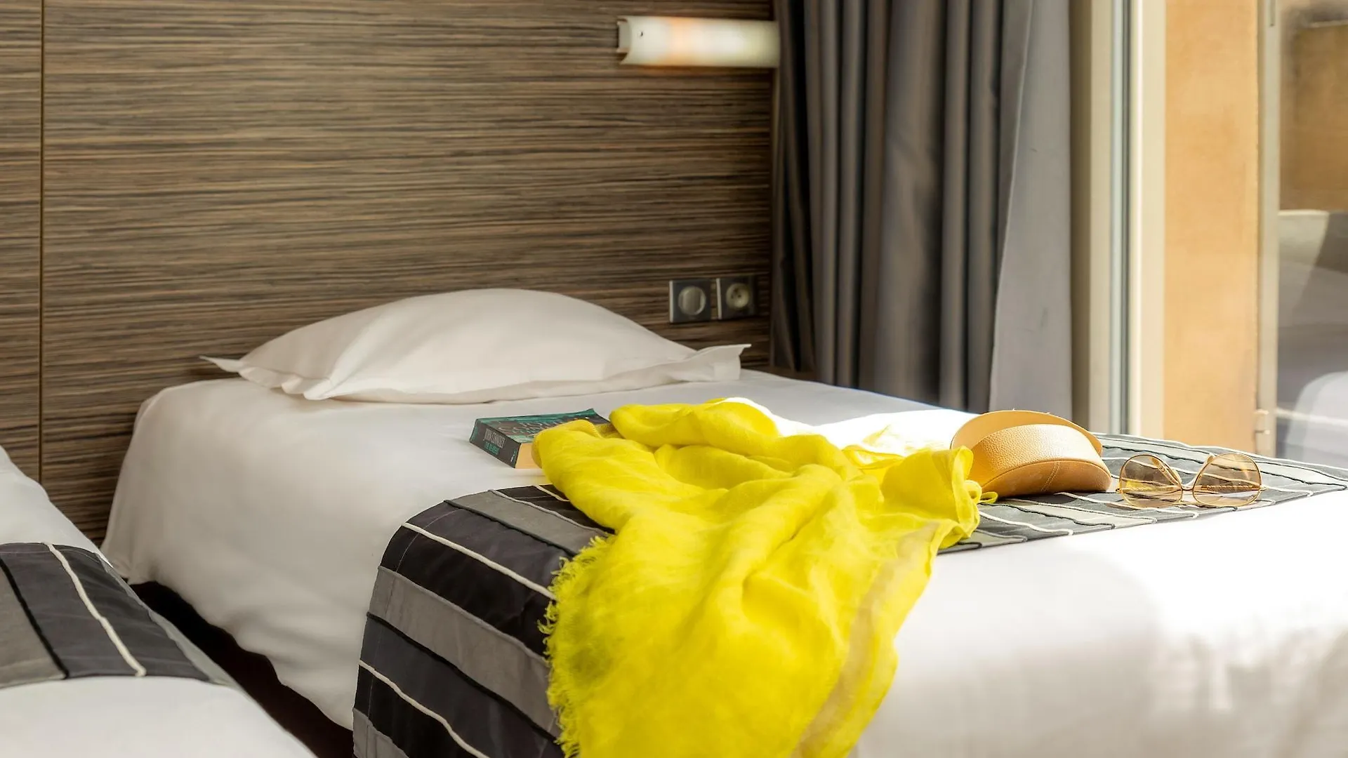 ***  Hotel Terminus Saint-Charles Marsiglia Francia