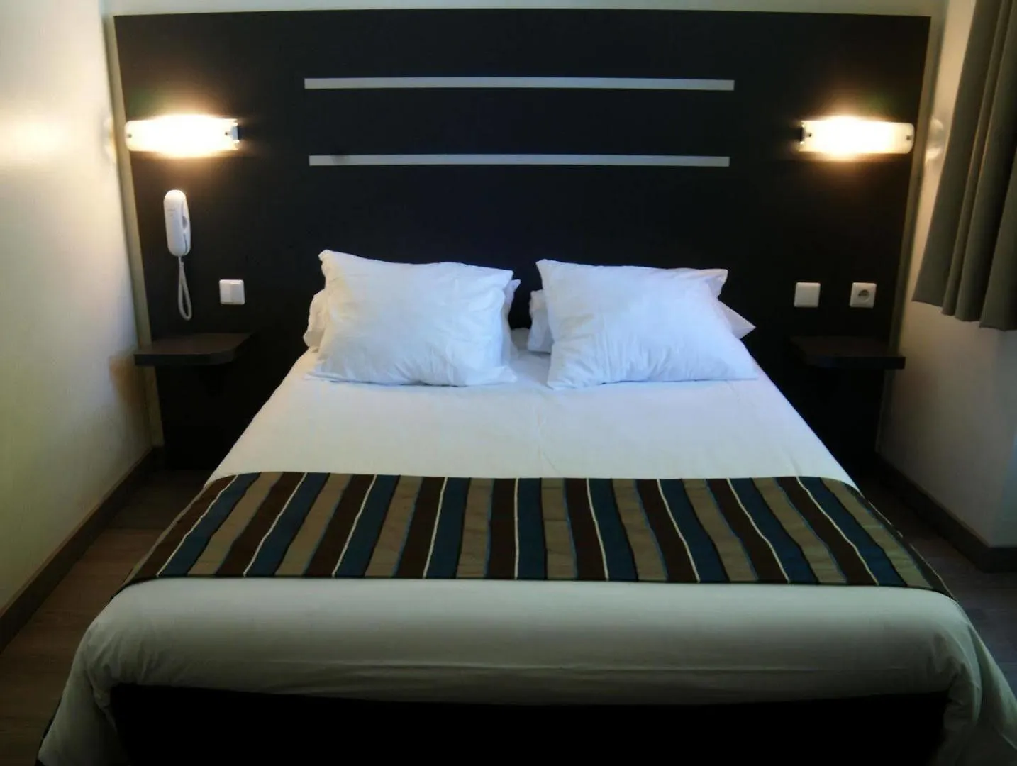 Hotel Terminus Saint-Charles Marseille 3*,  France